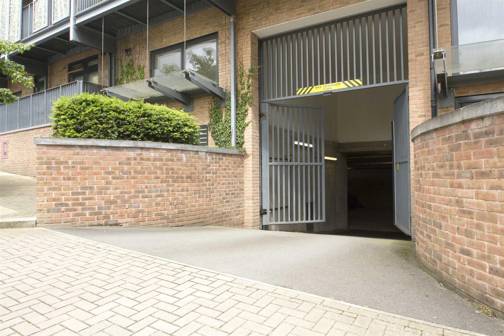 Dalgin Place, Campbell Park, Milton Keynes